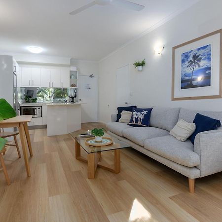 Coral Apartments Port Douglas Exteriör bild