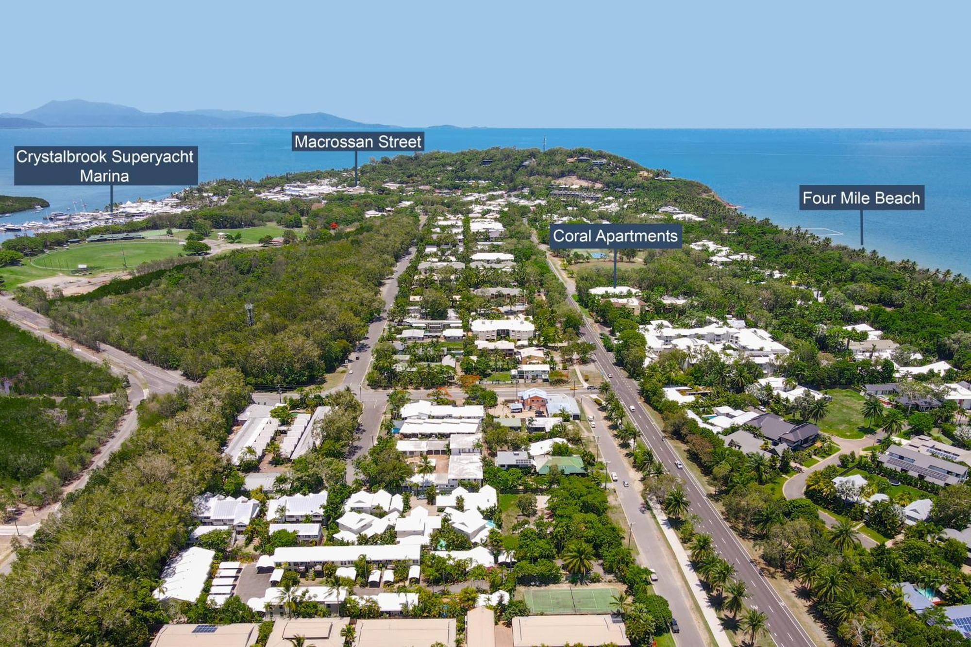 Coral Apartments Port Douglas Exteriör bild