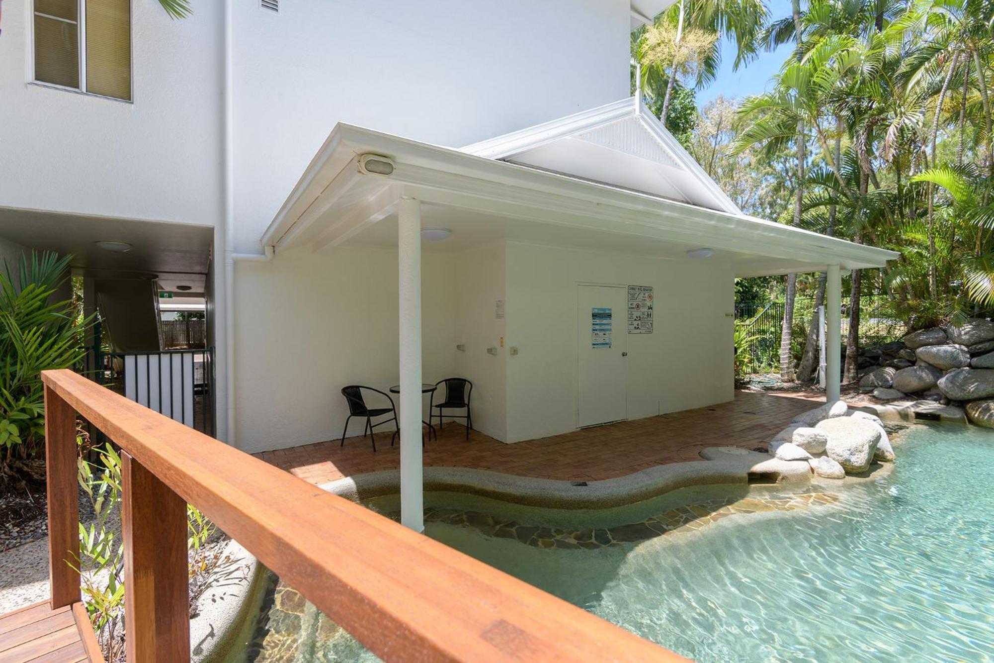 Coral Apartments Port Douglas Exteriör bild