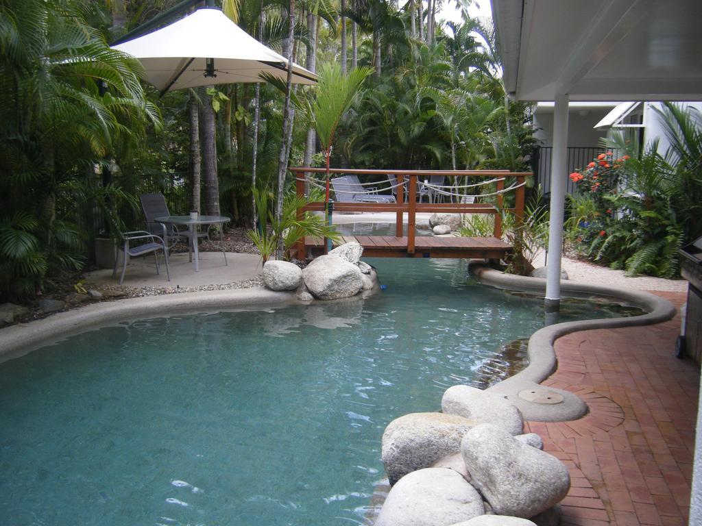 Coral Apartments Port Douglas Rum bild