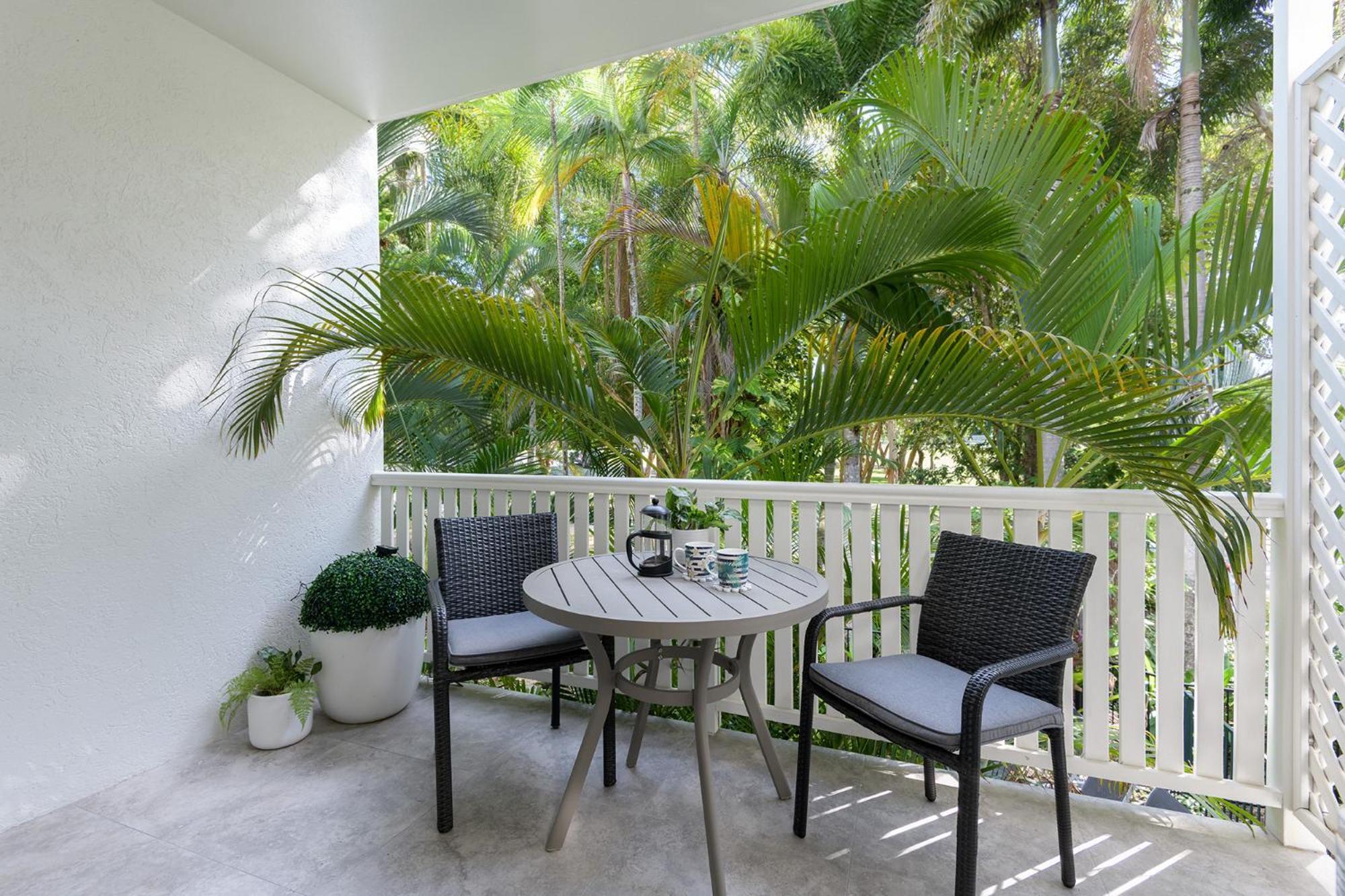 Coral Apartments Port Douglas Exteriör bild
